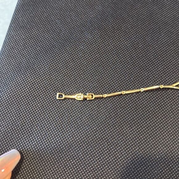 Elegant 14K Gold Plated Zirconia Butterfly Bracelet - Picture 7 of 12